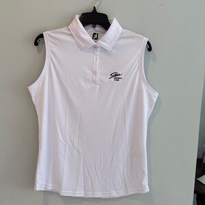 Women’s golf shirt with